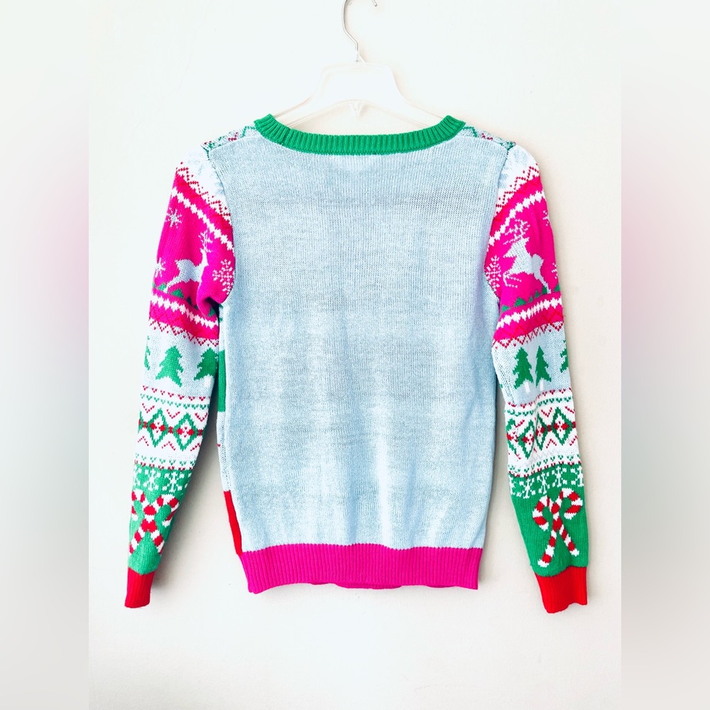 No Boundaries HAPPY HOLLA DAYS Women's Size Med Christmas Sweater - Picture 5 of 6